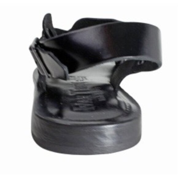 Sandals_&_Flip_Flops